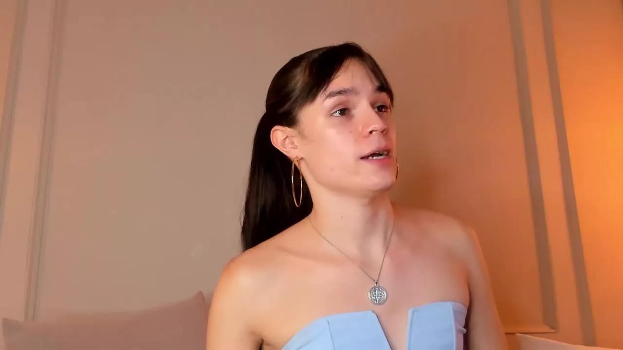 MarianaSynnTS on Streamray 