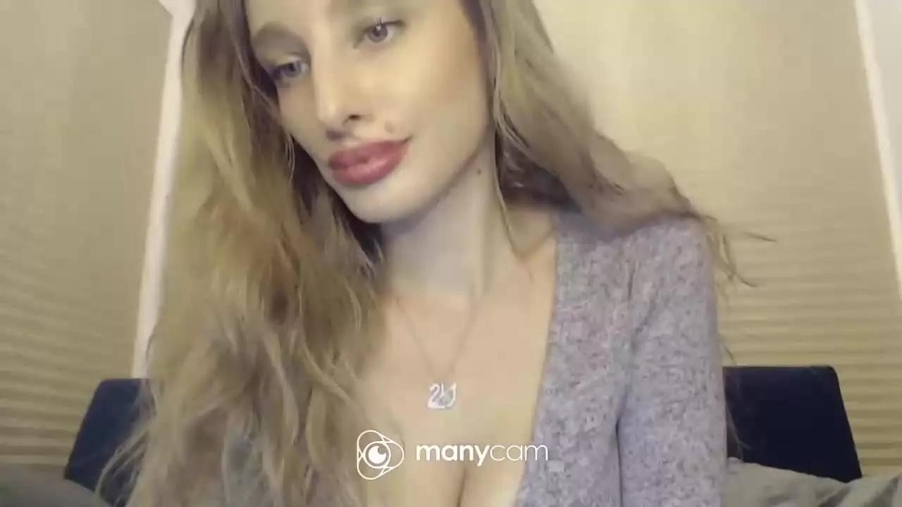 MarilynAmore on Streamray 