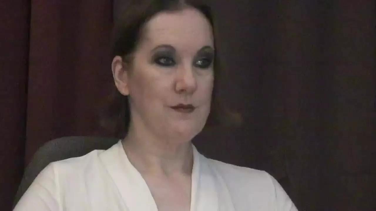 MistressVivian on Streamray 