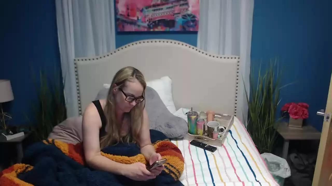 NaomiSky on Streamray 