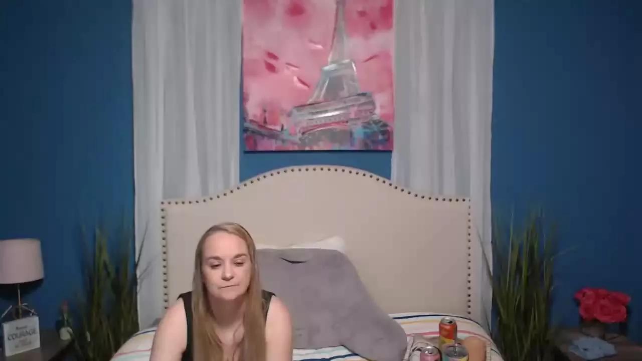 NaomiSky on Streamray 