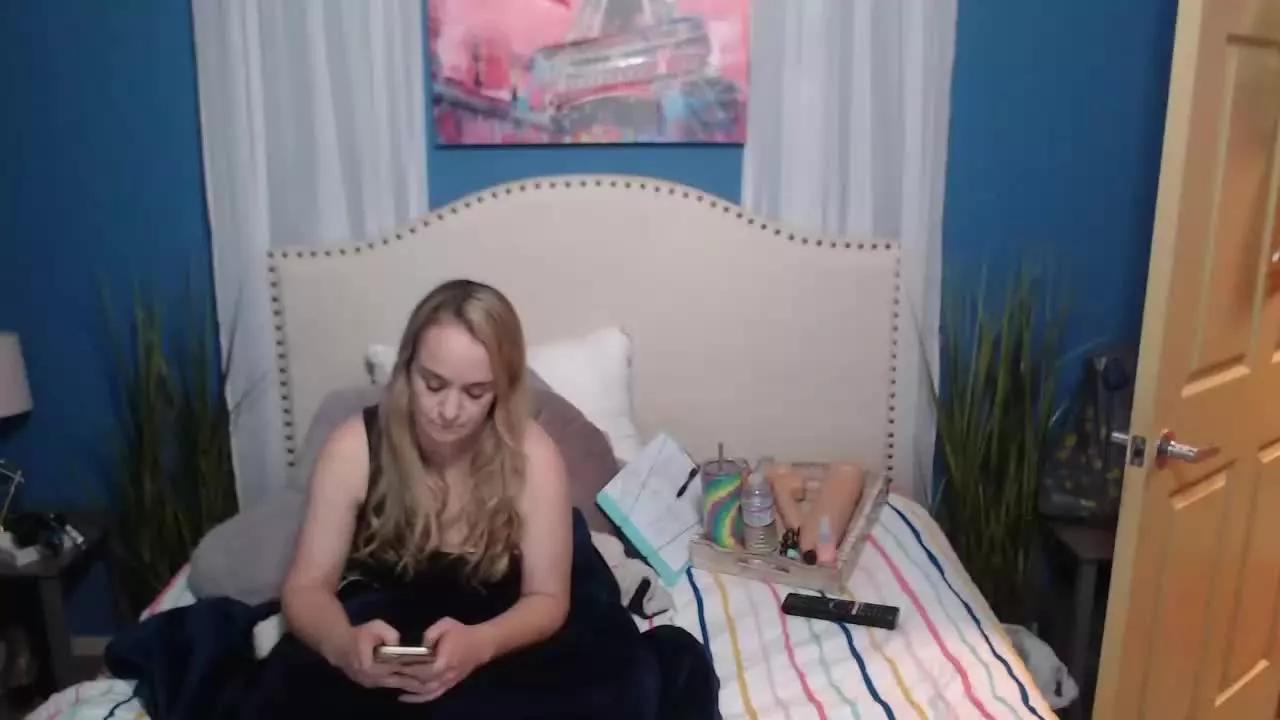 NaomiSky on Streamray 
