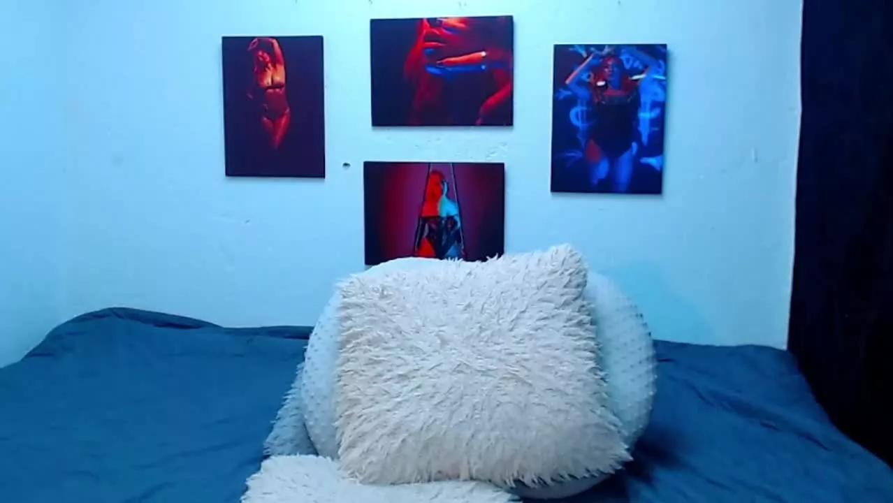 Nathalyfox1 on Streamray 