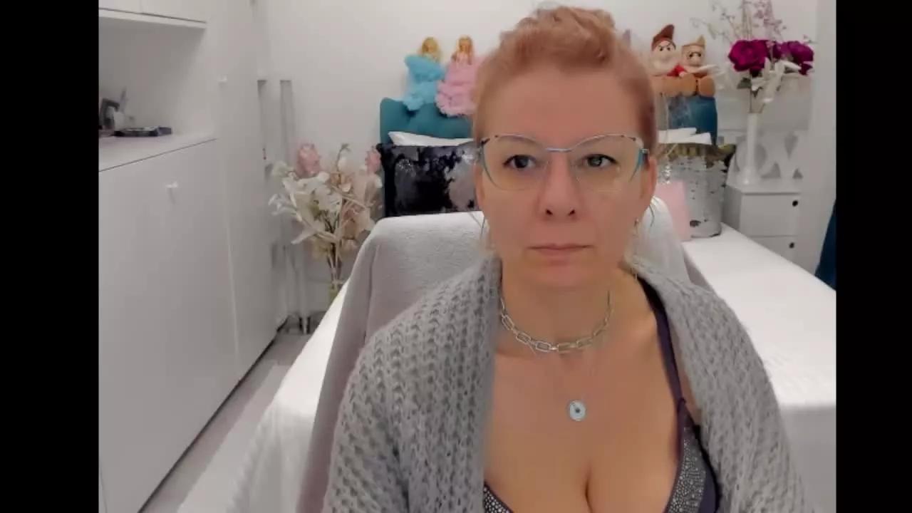 SalomeJade on Streamray 