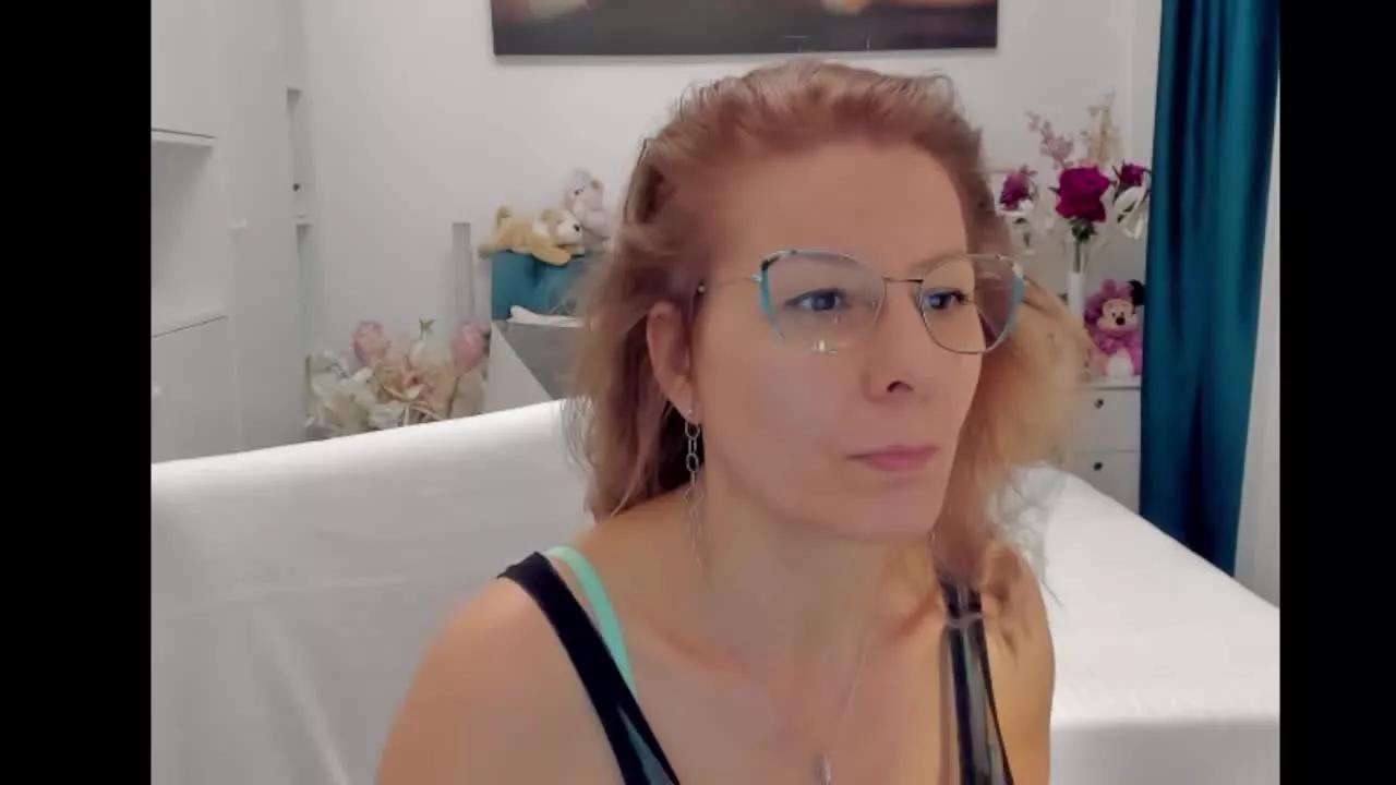 SalomeJade on Streamray 