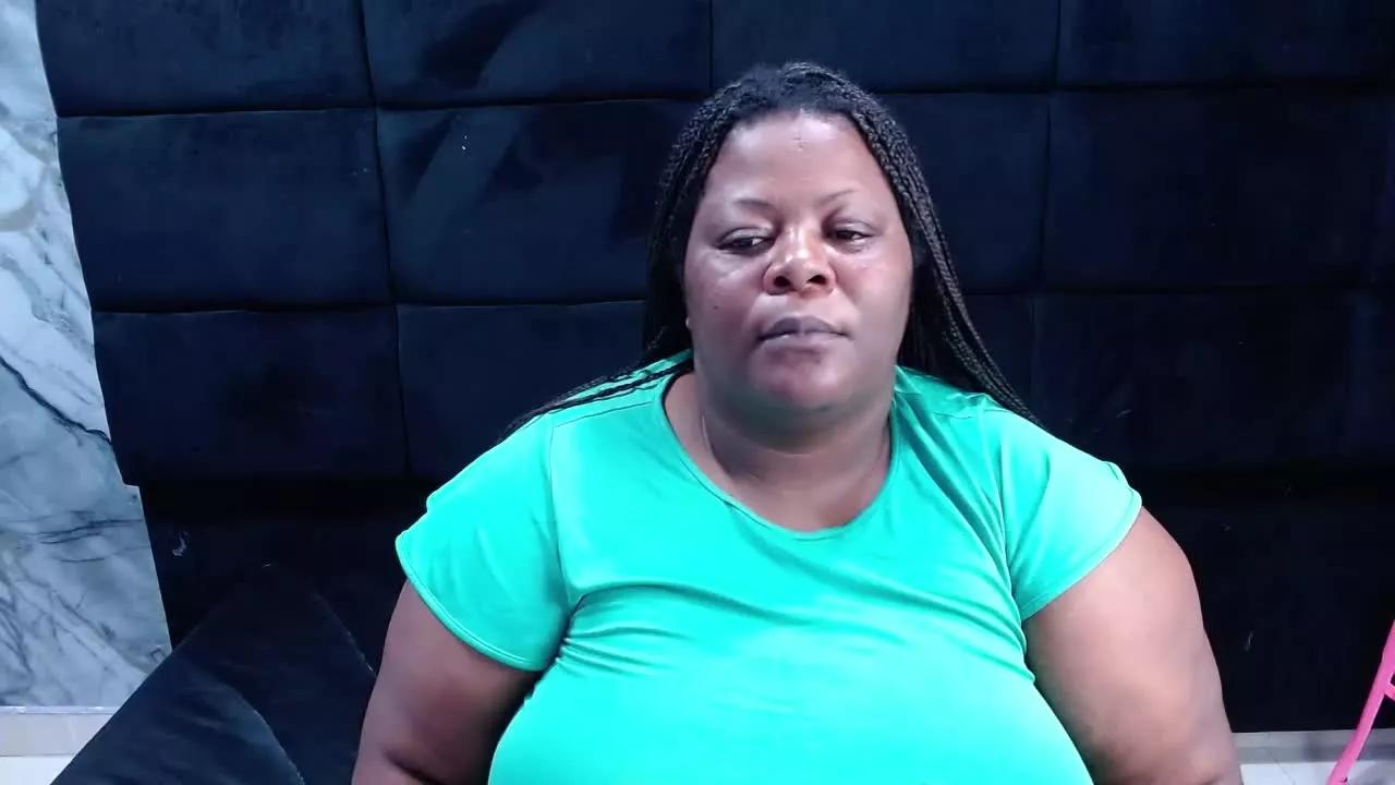 ShantalBrown on Streamray 