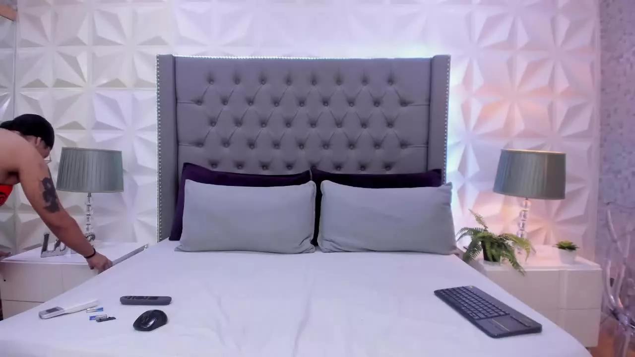 ShelleyNicholes on Streamray 