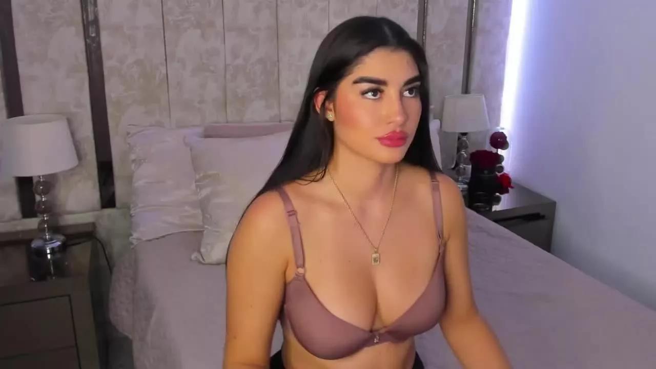 Sofiiamartinez on Streamray 