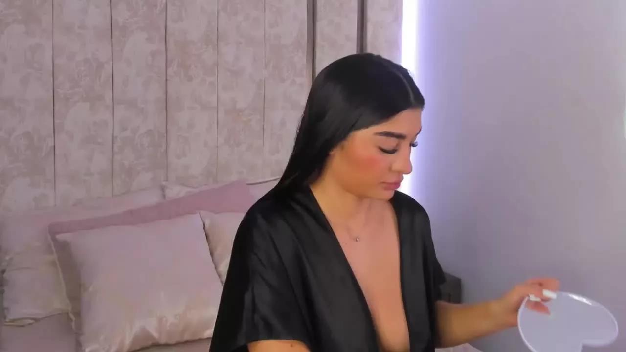 Sofiiamartinez on Streamray 
