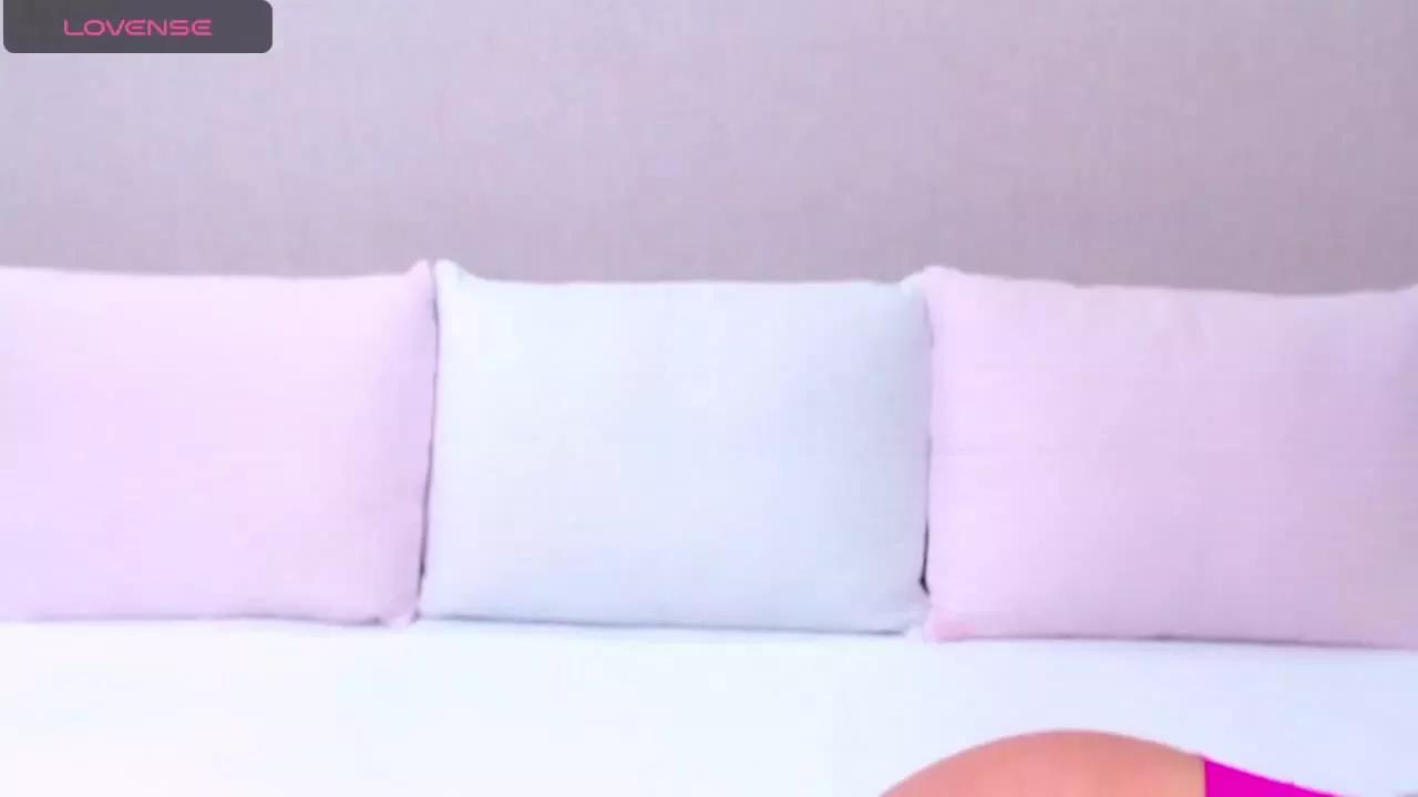 TTIFFANY on Streamray 