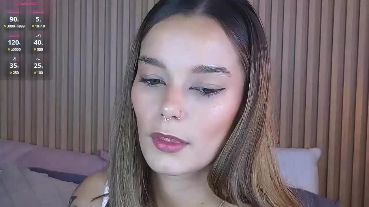 VioletPortman on Streamray 