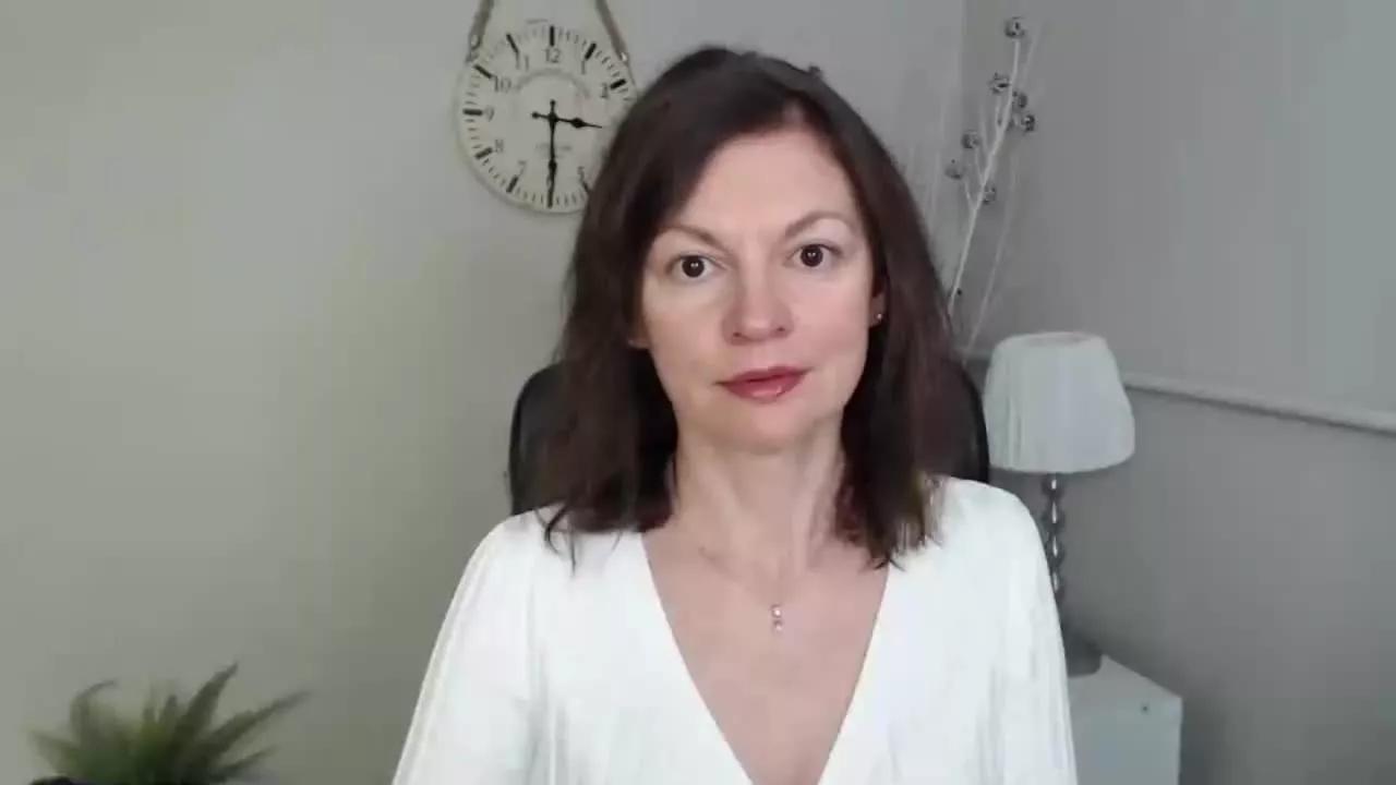 VivianTasty on Streamray 