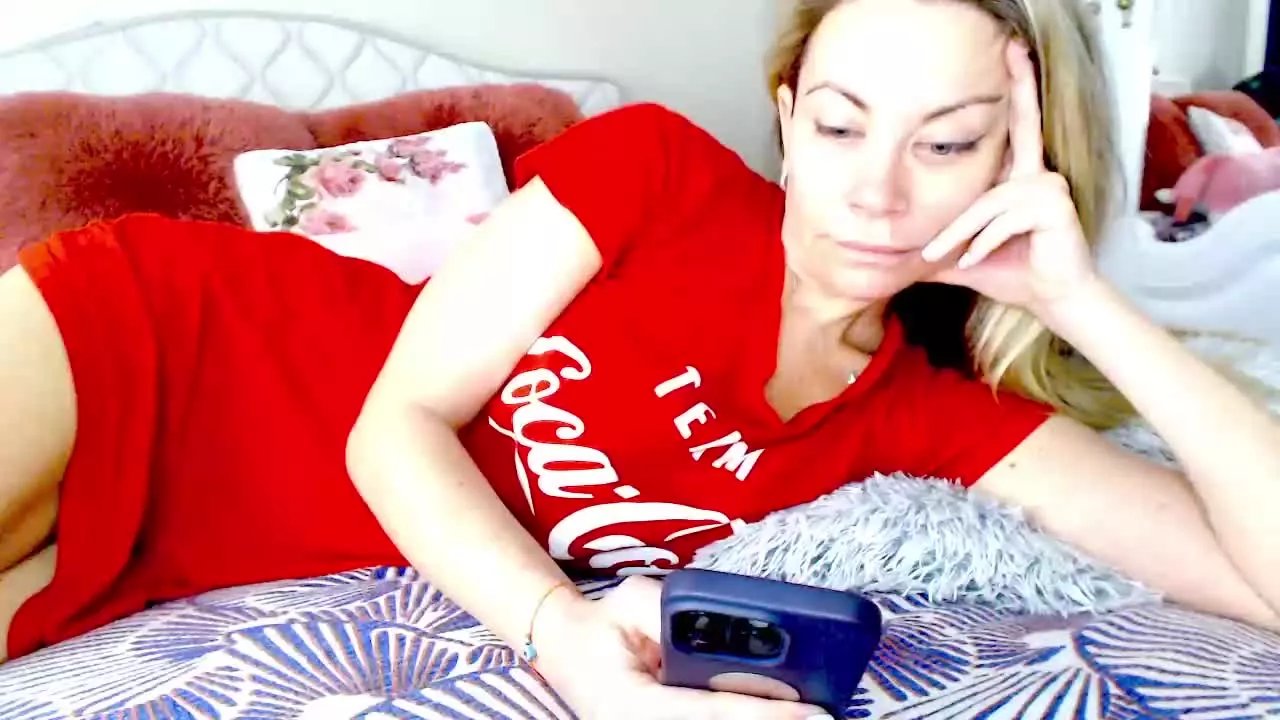 Offline Yes_Maam on Streamray