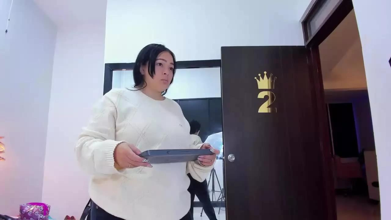 ZamiraGates on Streamray 