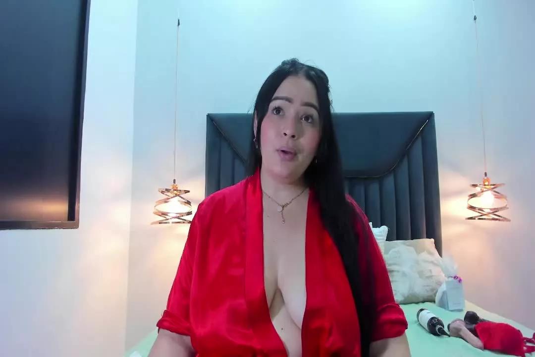 ZamiraGates on Streamray 