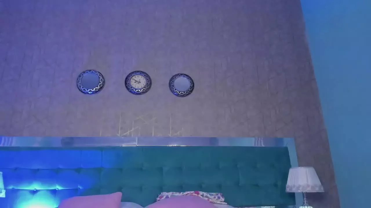 Offline ZoeJohnson on Streamray