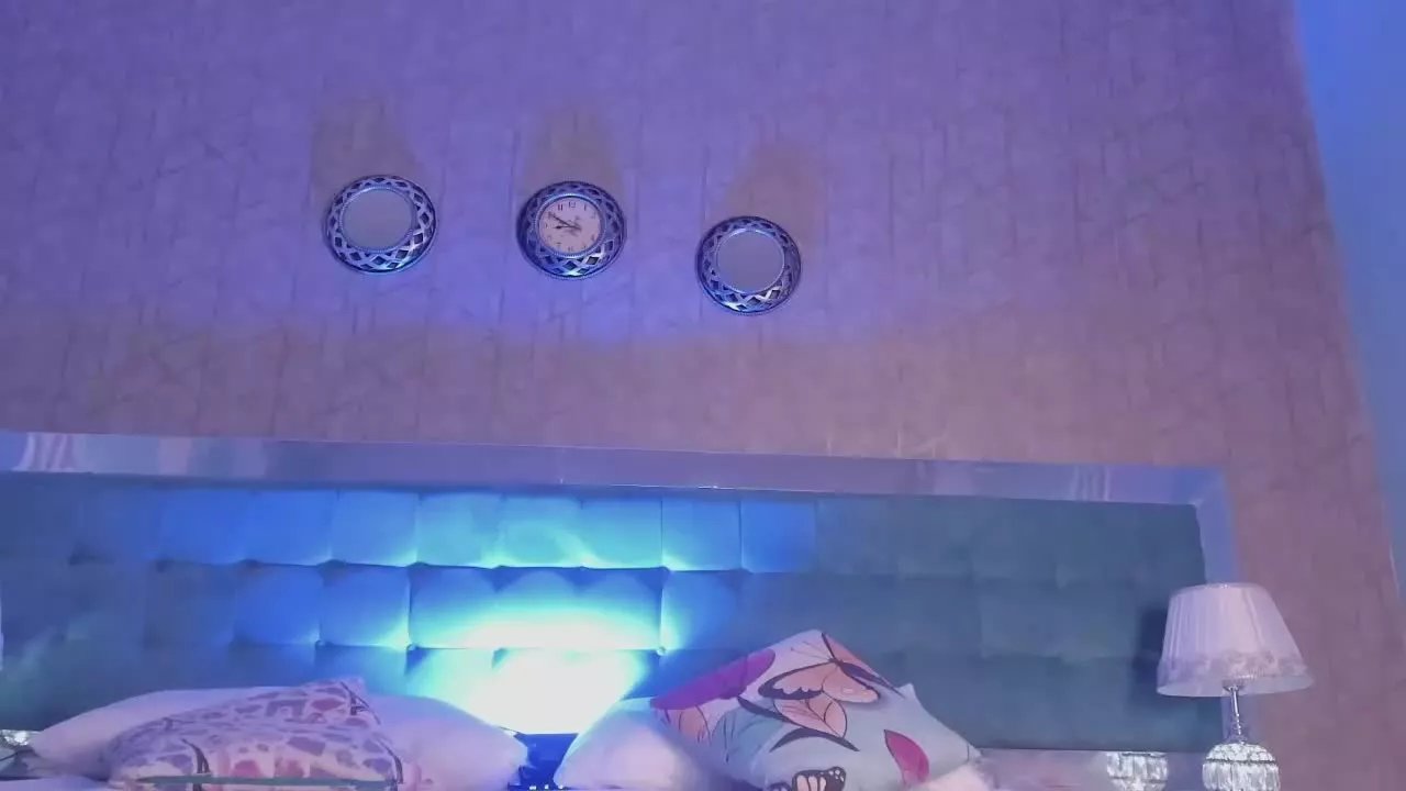 Offline ZoeJohnson on Streamray