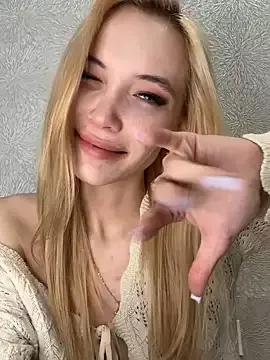 _HollyWay_ on StripChat 