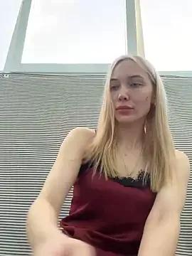 _HollyWay_ on StripChat 
