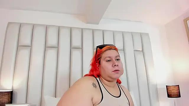 aandreaperez on StripChat