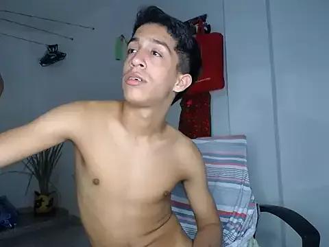 adams_pervert_love on StripChat 
