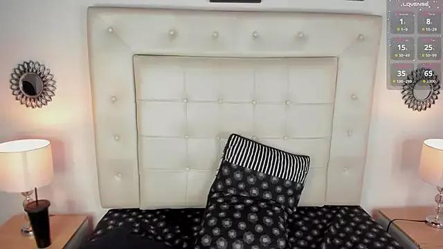 Agatha_Vixen on StripChat 