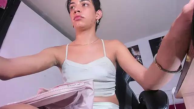 Alahia_Rodriguez on StripChat 