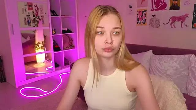 AlettaTorres on StripChat 