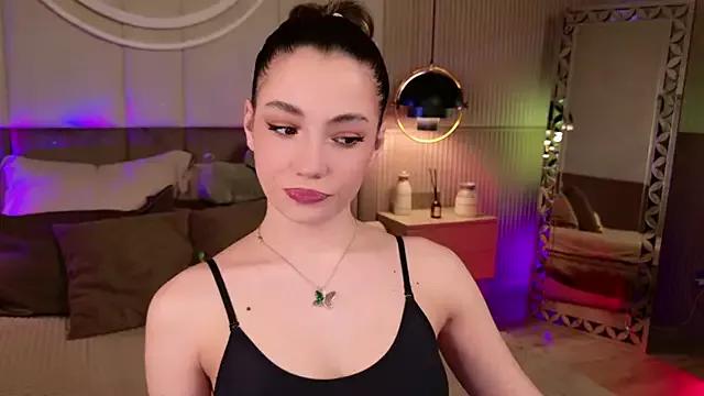 Alice_Deleon on StripChat 