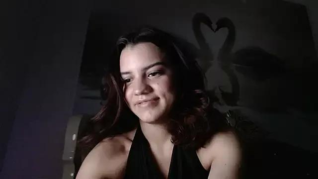 AlinaLisa69 on StripChat 