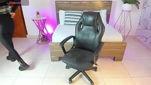 alma_fenix on StripChat 