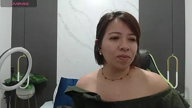 alma_fenix on StripChat 