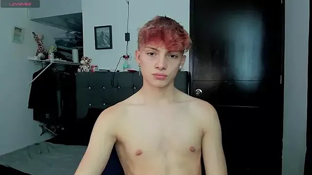 Freechat andybxby on StripChat