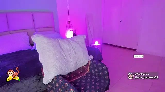 annabananas01 on StripChat 