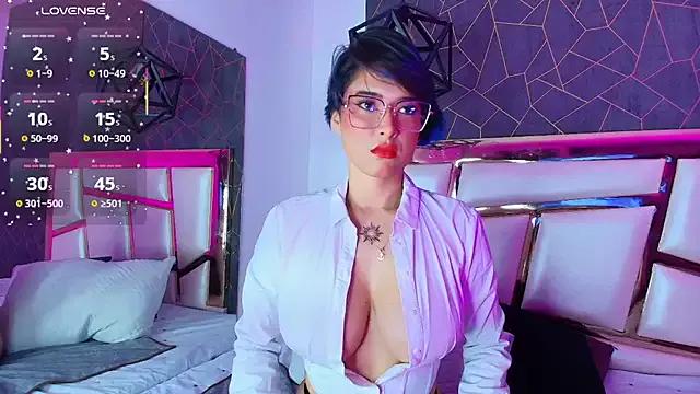 Annie_Swan on StripChat
