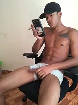 Aronbbc on StripChat 