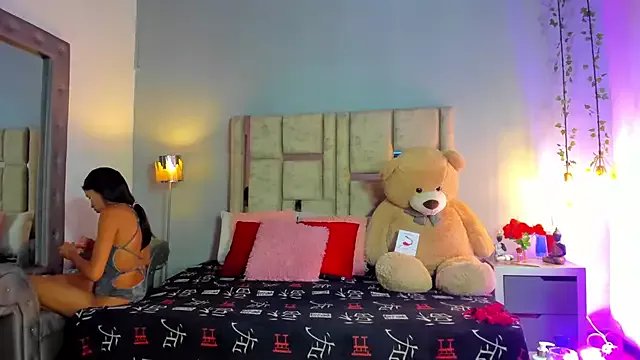 Freechat AshleyHill2 on StripChat