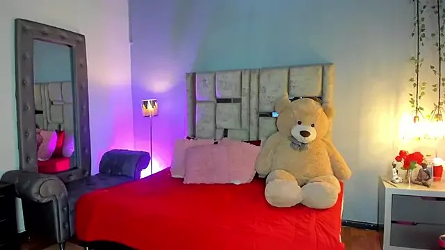 Freechat AshleyHill2 on StripChat