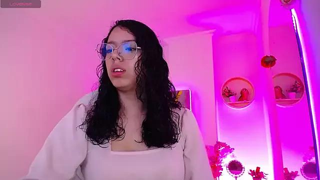Aurora_Brownn on StripChat 