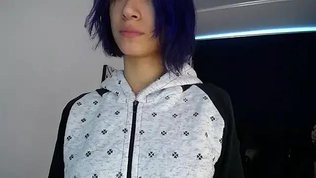 BellaOdisea on StripChat 