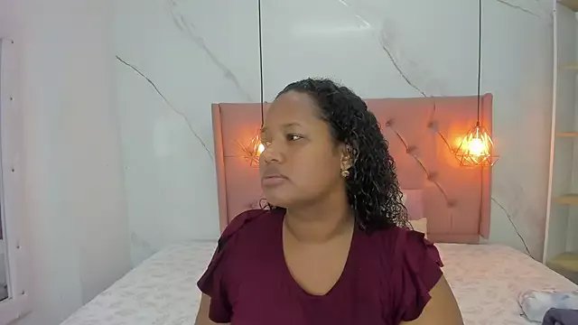 Freechat Belle_Brunette on StripChat