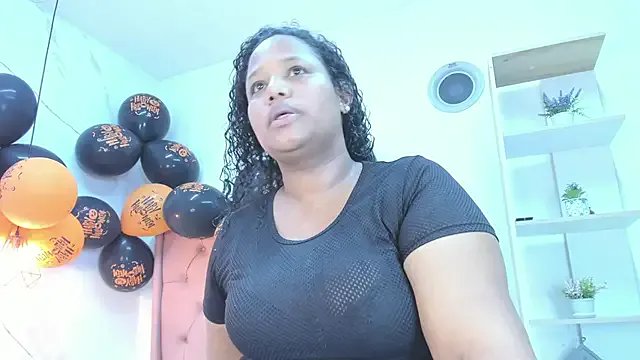 Freechat Belle_Brunette on StripChat