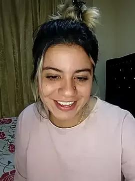 Candy_sr on StripChat 