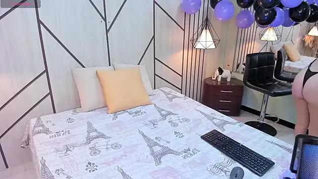 caro_angell on StripChat 