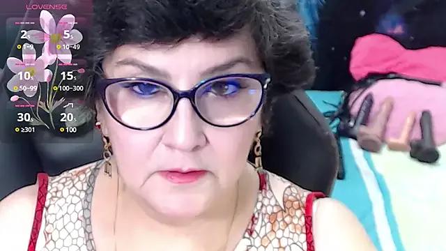 Freechat cataleya_mom on StripChat