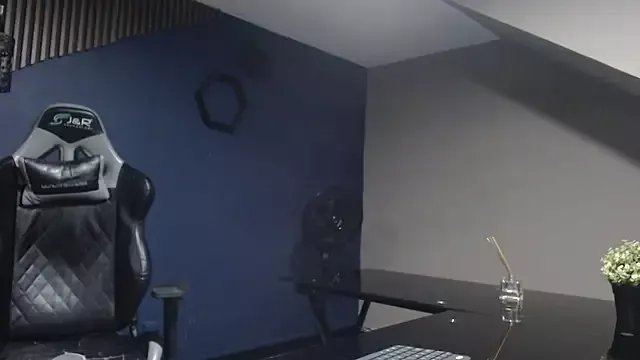 Freechat CharlotteMuller on StripChat