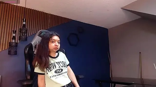 Freechat CharlotteMuller on StripChat