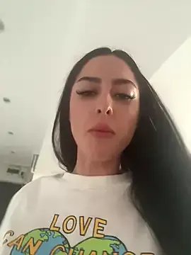 Freechat ChloeDevine on StripChat