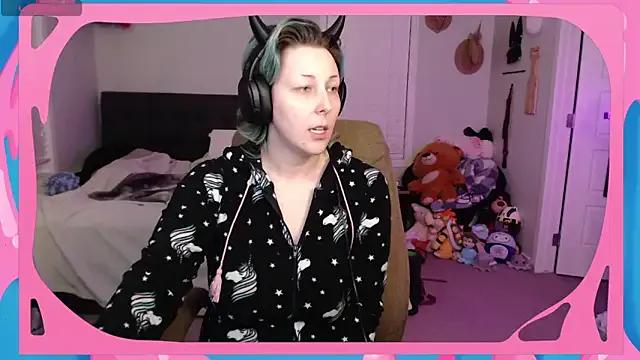 Freechat CirqueNoirBlu on StripChat