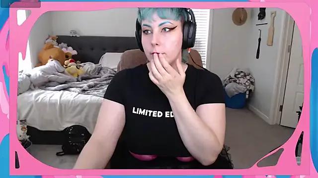 Freechat CirqueNoirBlu on StripChat